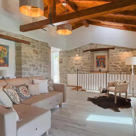 Cartolina Feriehus Motovun